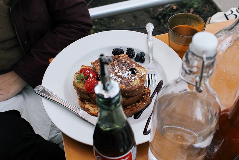 French toast on a reusable plate with reusable utensils