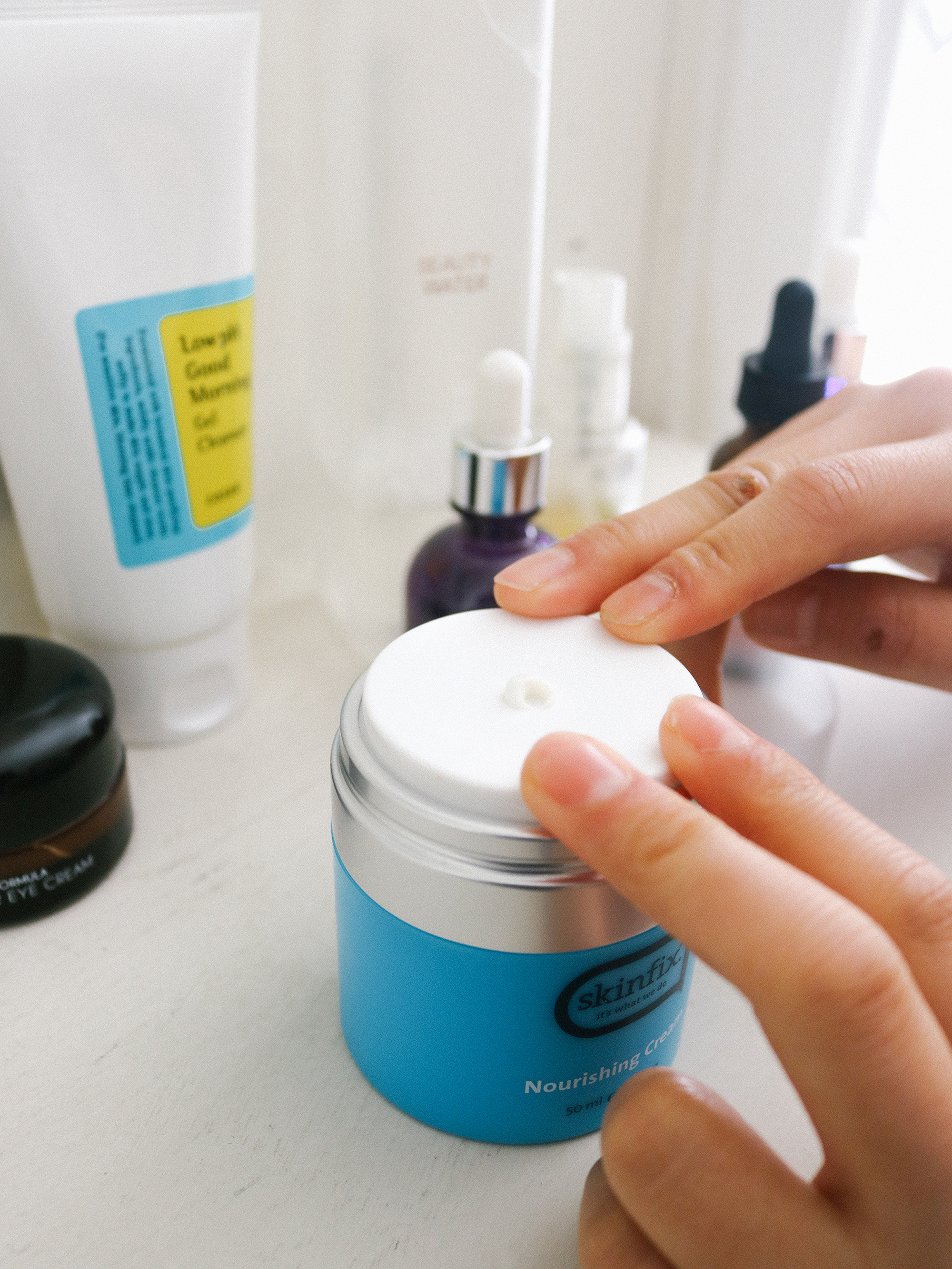 Pump applicator from Skinfix