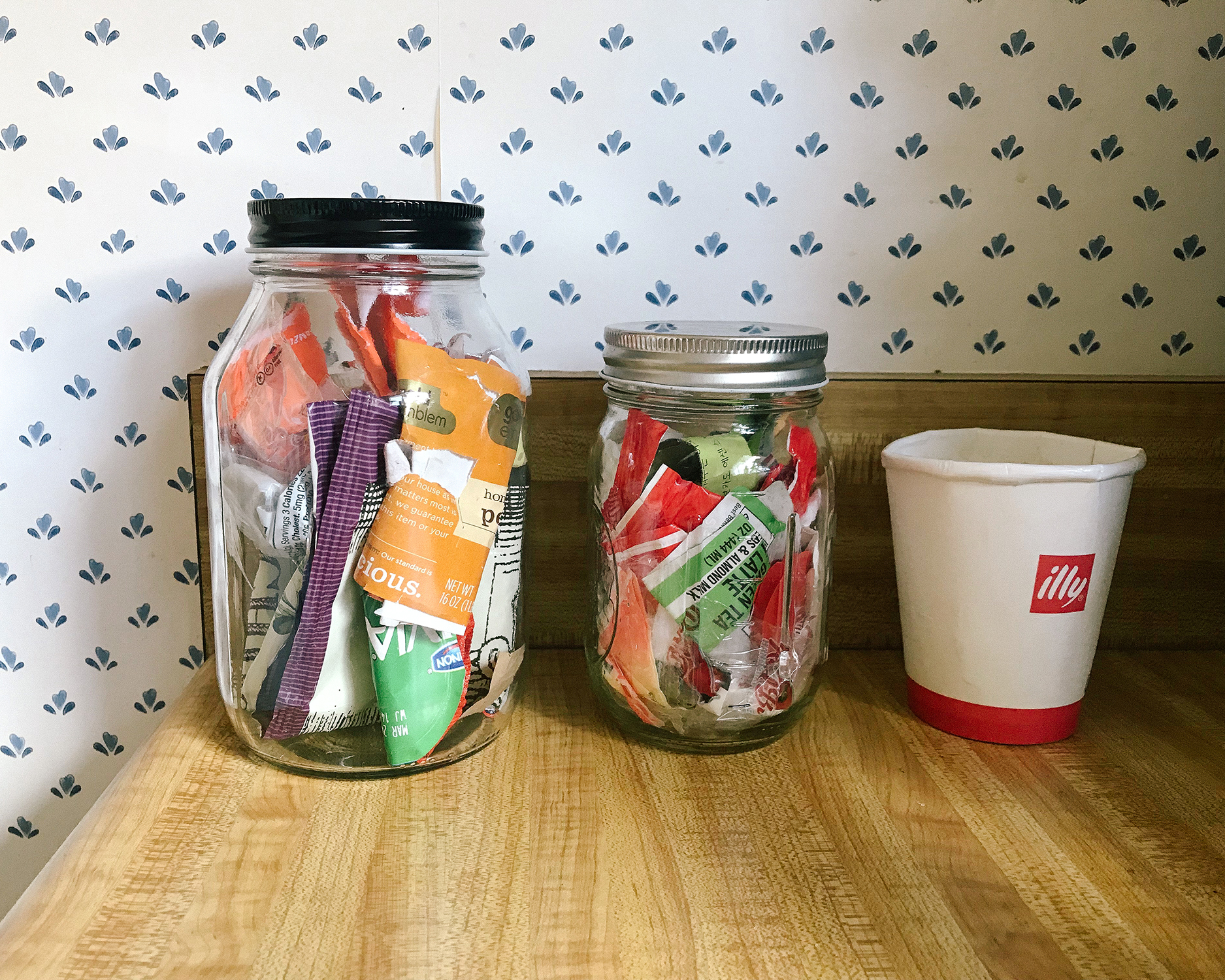 trash in mason jars day 13